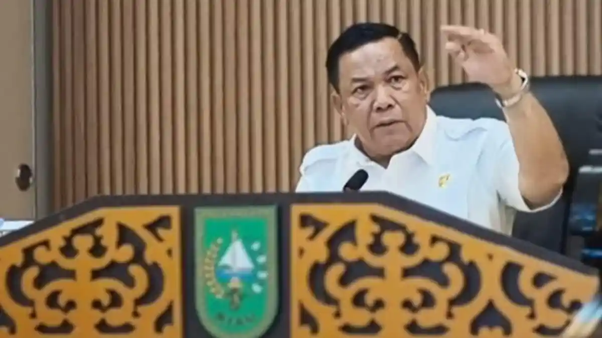 Plt Gubernur Riau Beri Catatan ke Tiga OPD yang Pejabatnya Baru Dilantik